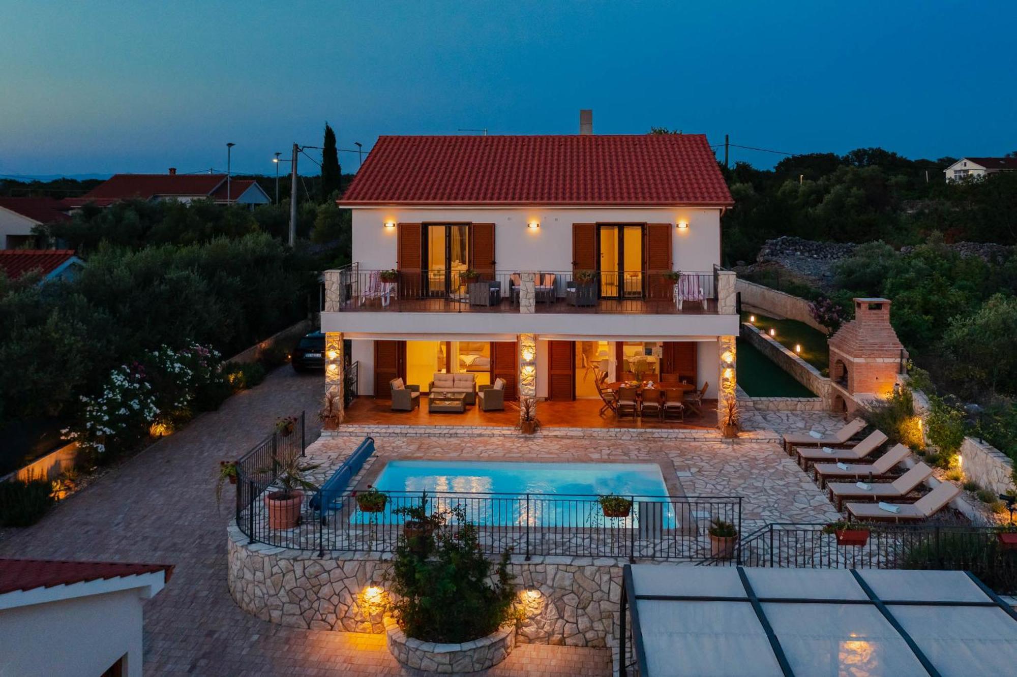 Villa Sara - Perfect Family Holiday Brzac ภายนอก รูปภาพ